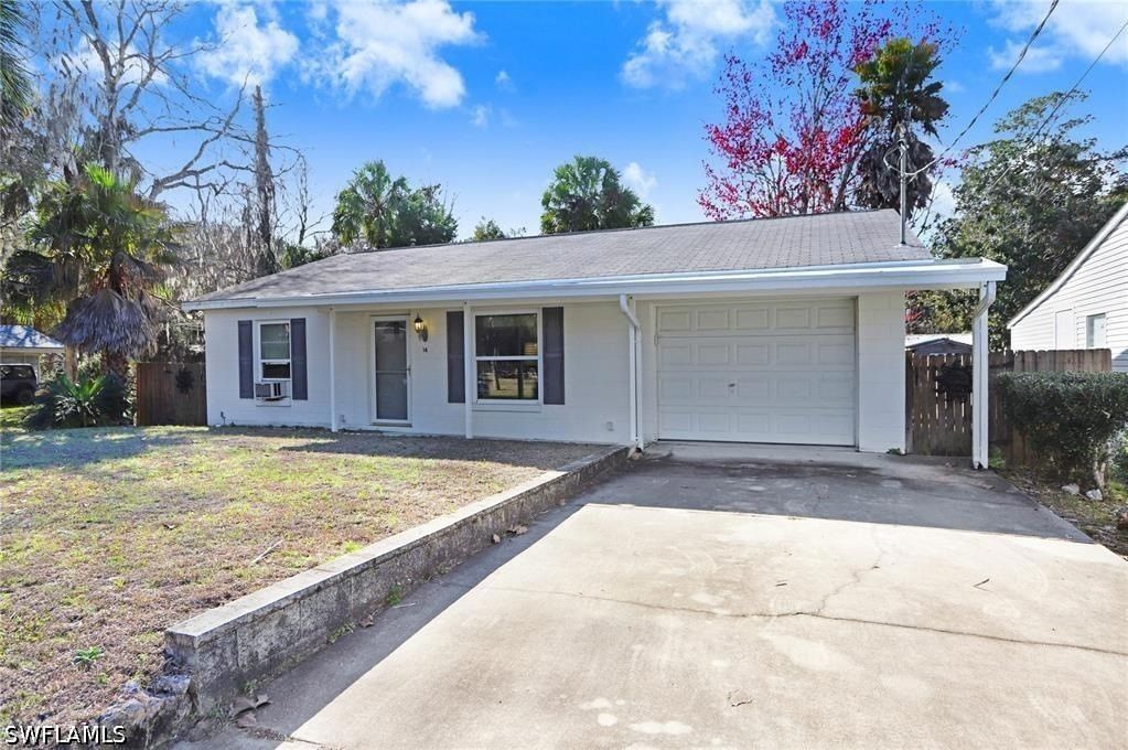 14 CANTERBURY Road, Inglis, FL 34449