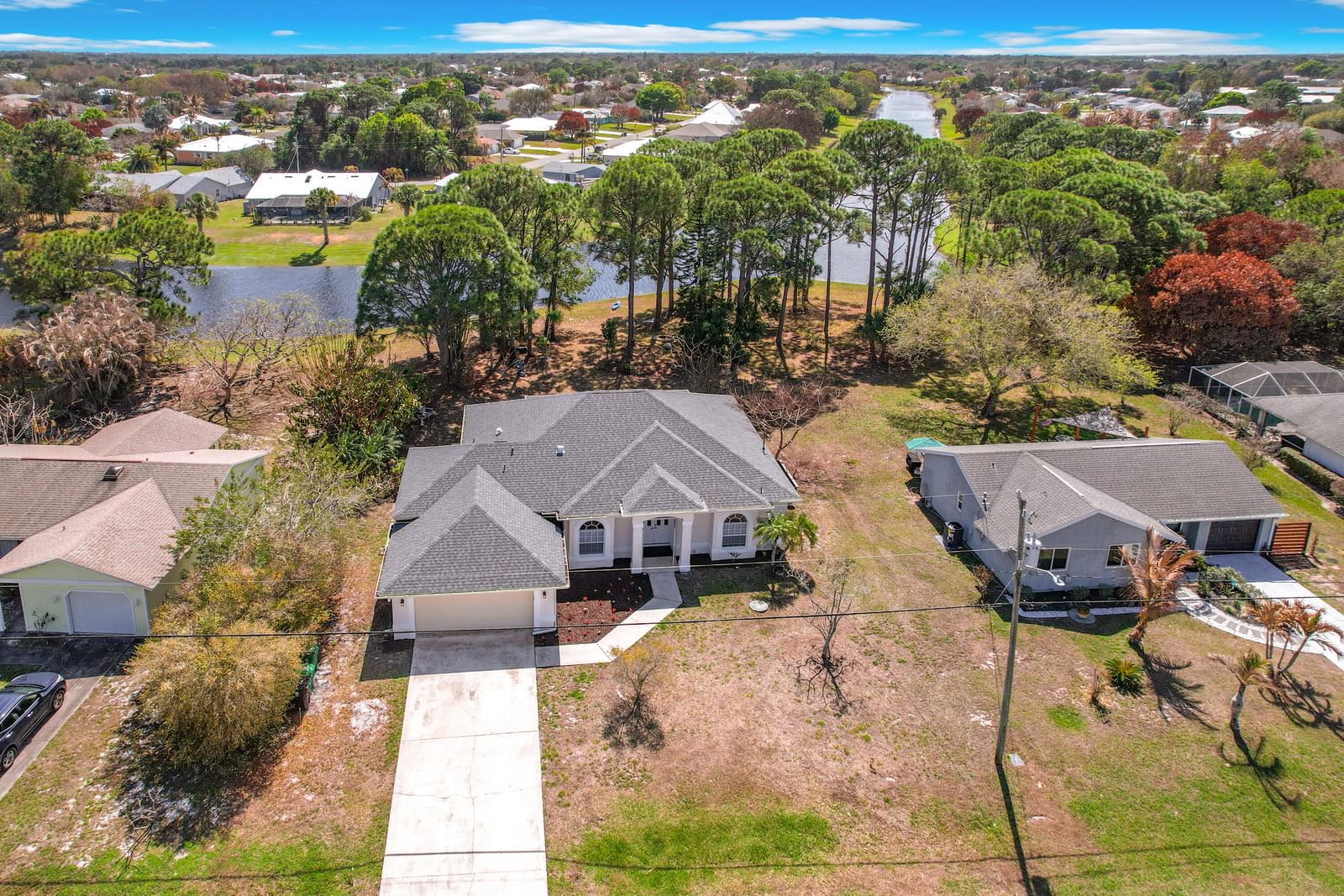 2342 SE Grand Drive, Port St Lucie, FL 34952 photo 2