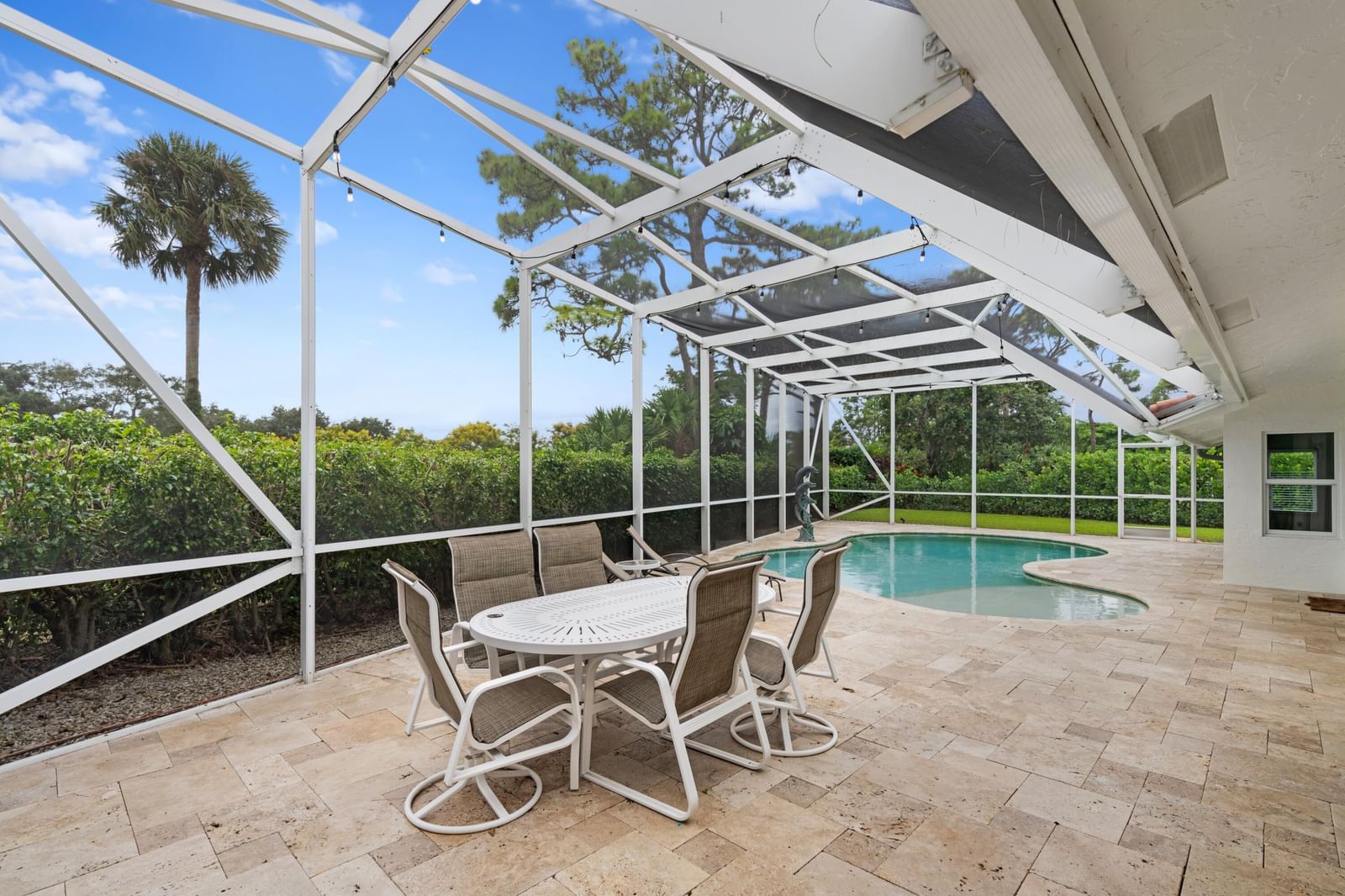 925 Foxpointe Circle, Delray Beach, FL 33445