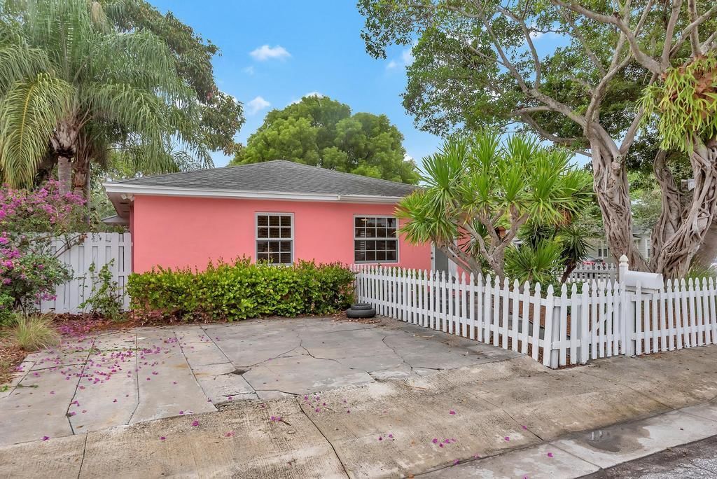 802 N J Street, Lake Worth Beach, FL 33460 photo 2