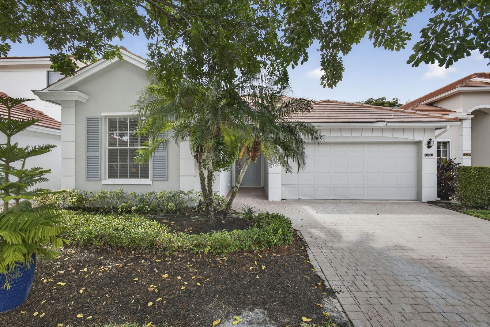 8281 Heritage Club Dr Drive, West Palm Beach, FL 33412 photo 2