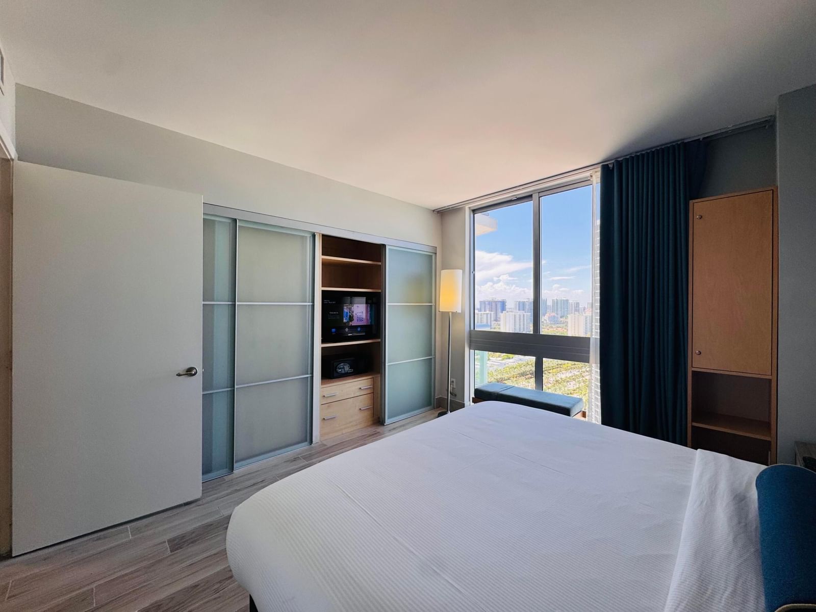 18683 Collins Avenue Ave #2303, Sunny Isles Beach, FL 33160 photo 4