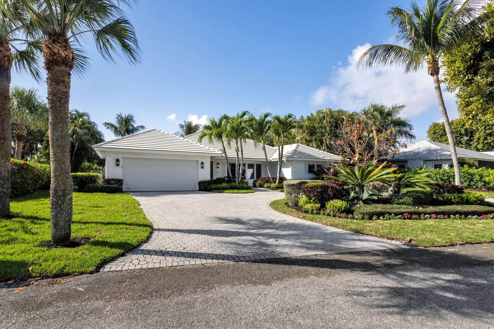 2720 Cardinal Circle, Gulf Stream, FL 33483 photo 3
