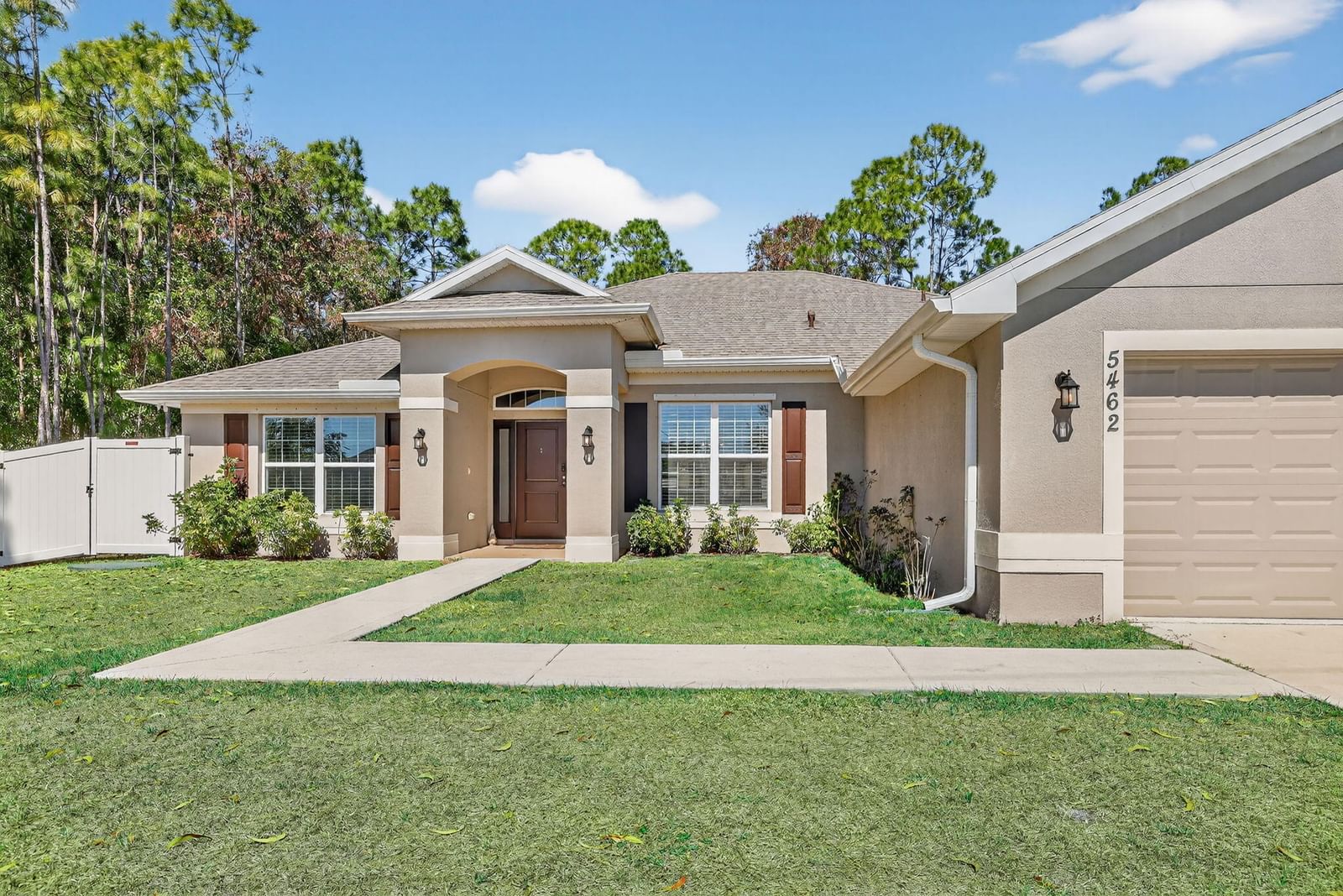 5462 NW Scepter Drive, Port St Lucie, FL 34983 photo 2