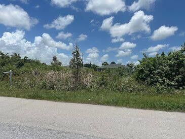 1285 SW Patricia Avenue, Port St Lucie, FL 34953 photo 2