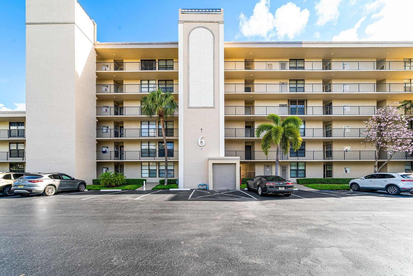 6 Royal Palm Way #605, Boca Raton, FL 33432 photo 4
