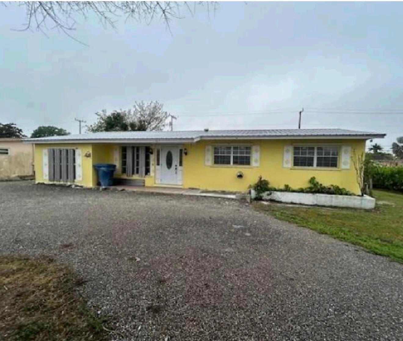 740 SE 2nd Street, Belle Glade, FL 33430 photo 2