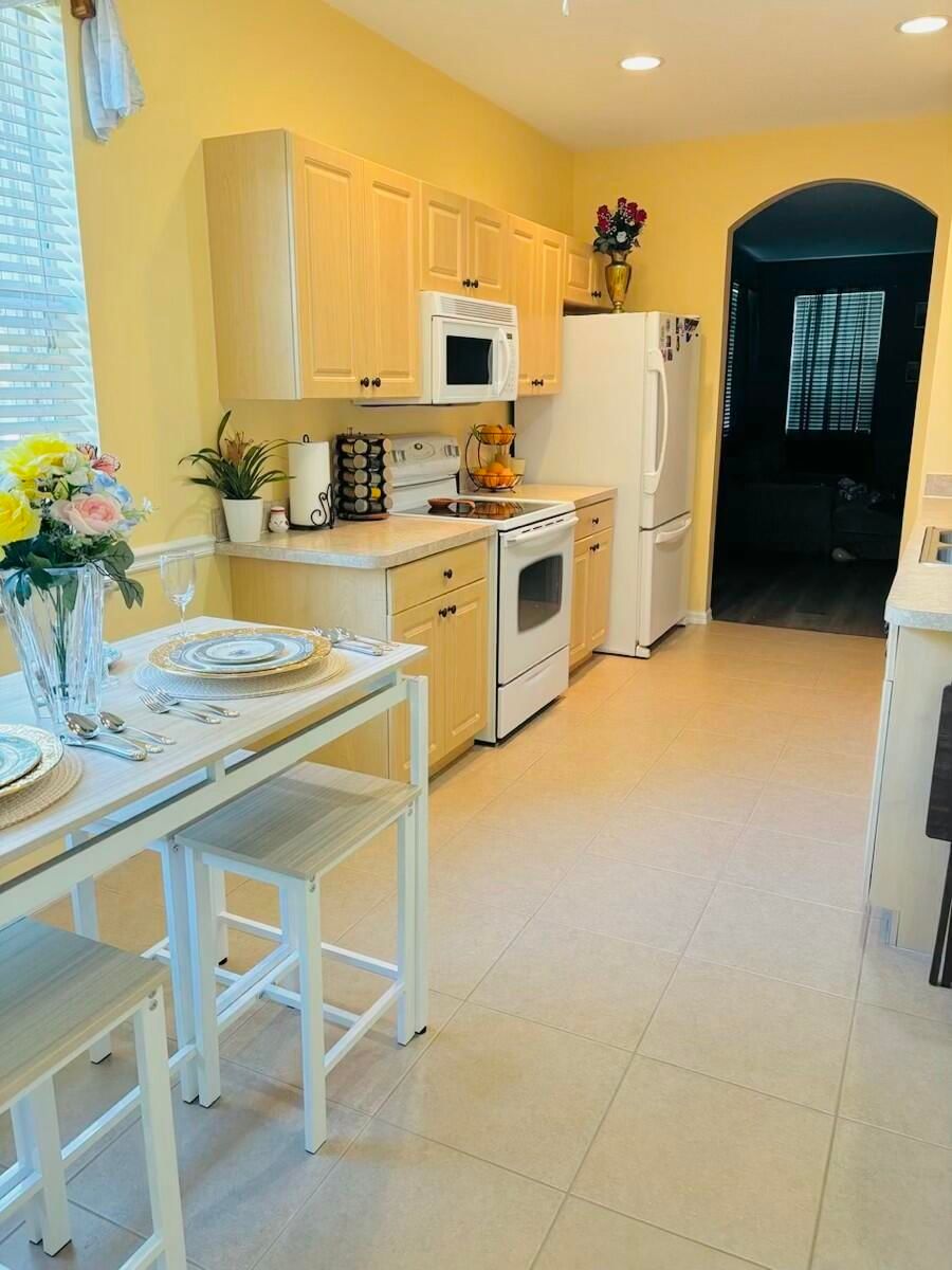 2104 SE Eatonville Drive, Port St Lucie, FL 34952 photo 5