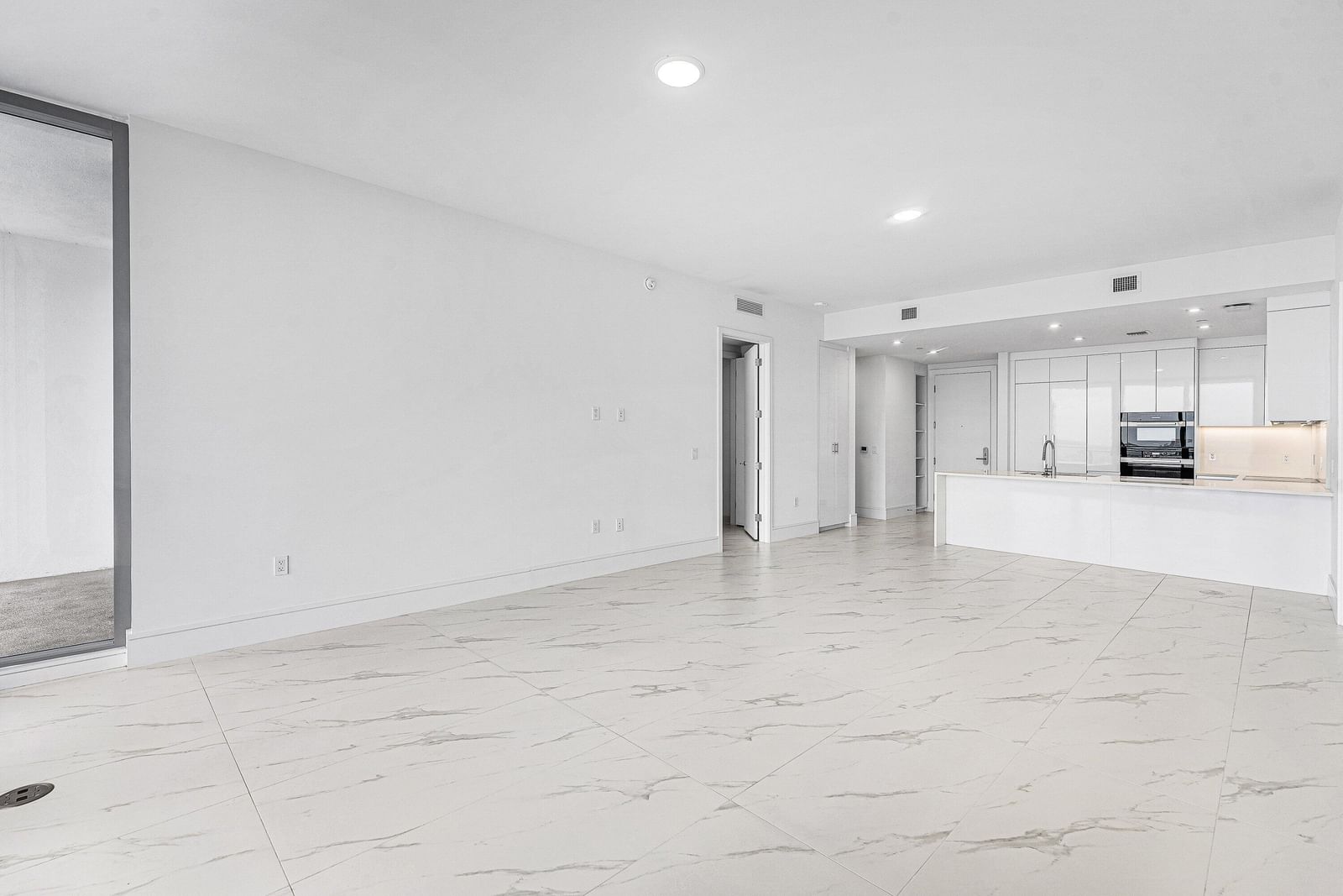 220 Lake Shore Drive #1613, Lake Park, FL 33403 photo 4