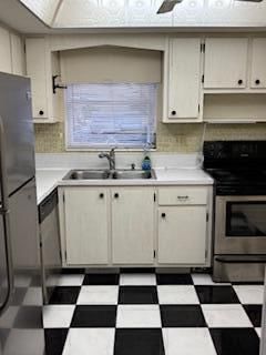 2995 Crosley Drive W #H, West Palm Beach, FL 33415 photo 3