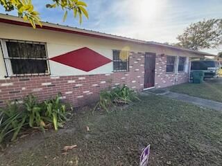1063 Louisiana Avenue, Clewiston, FL 33440 photo 2