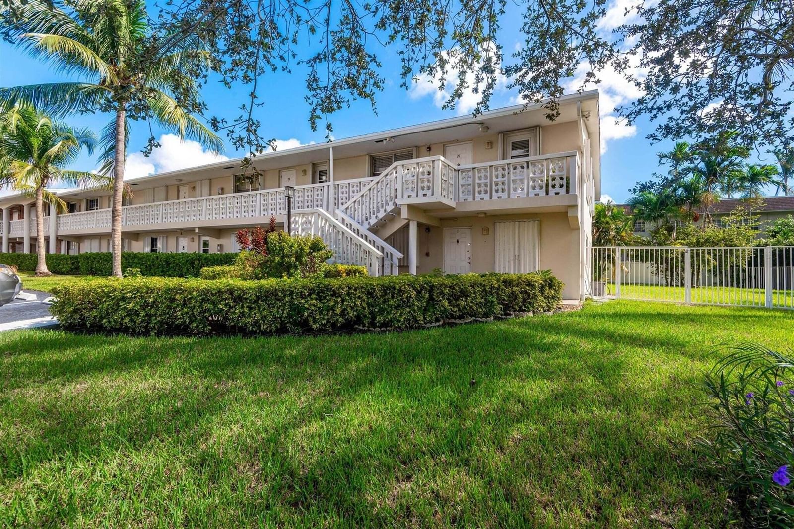 801 Pine Drive #20, Pompano Beach, FL 33060
