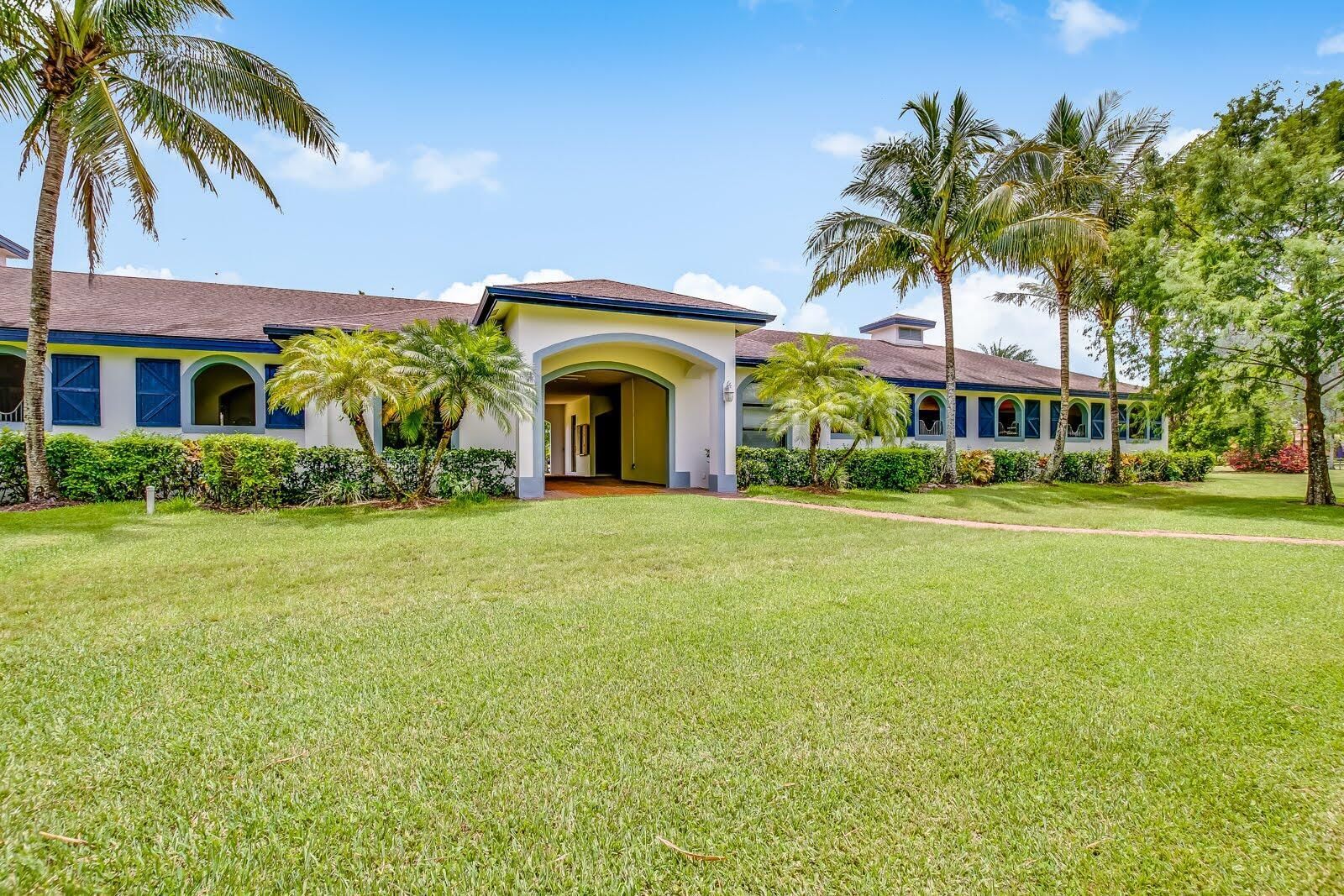 5656 South Shore Boulevard, Wellington, FL 33449 photo 3