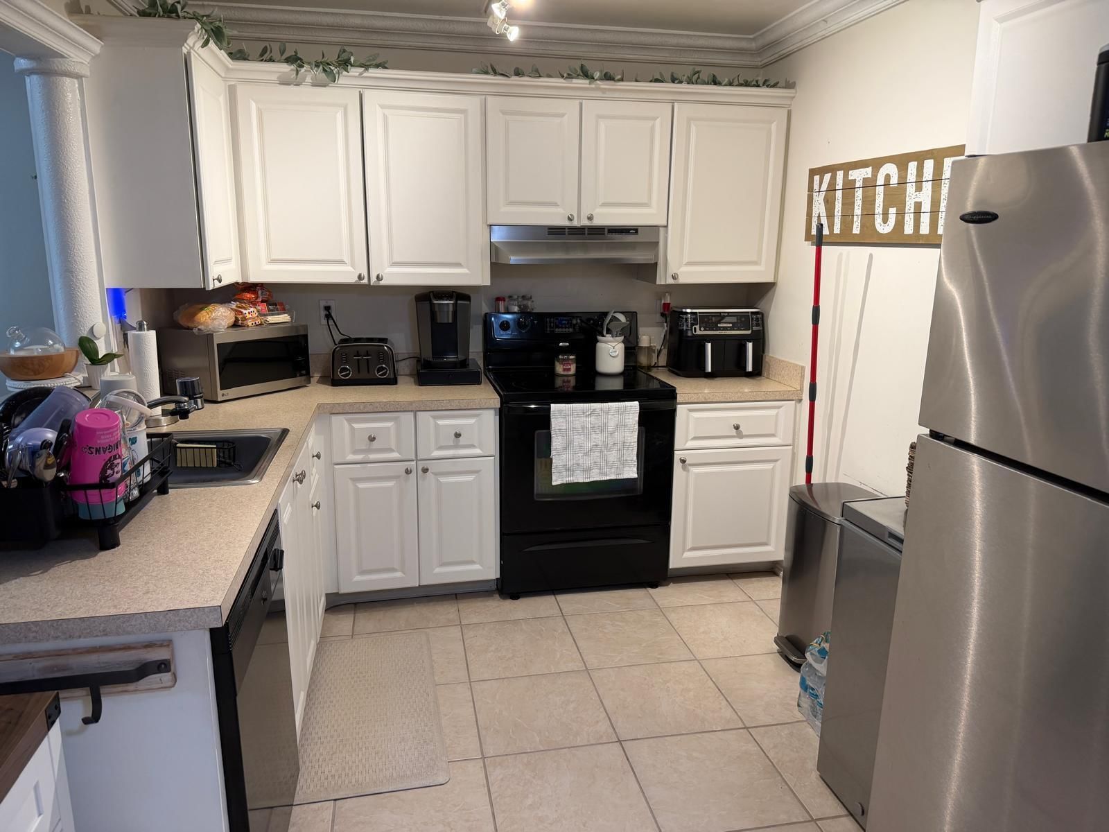 711 N Pine Island Road #104, Plantation, FL 33324 photo 2