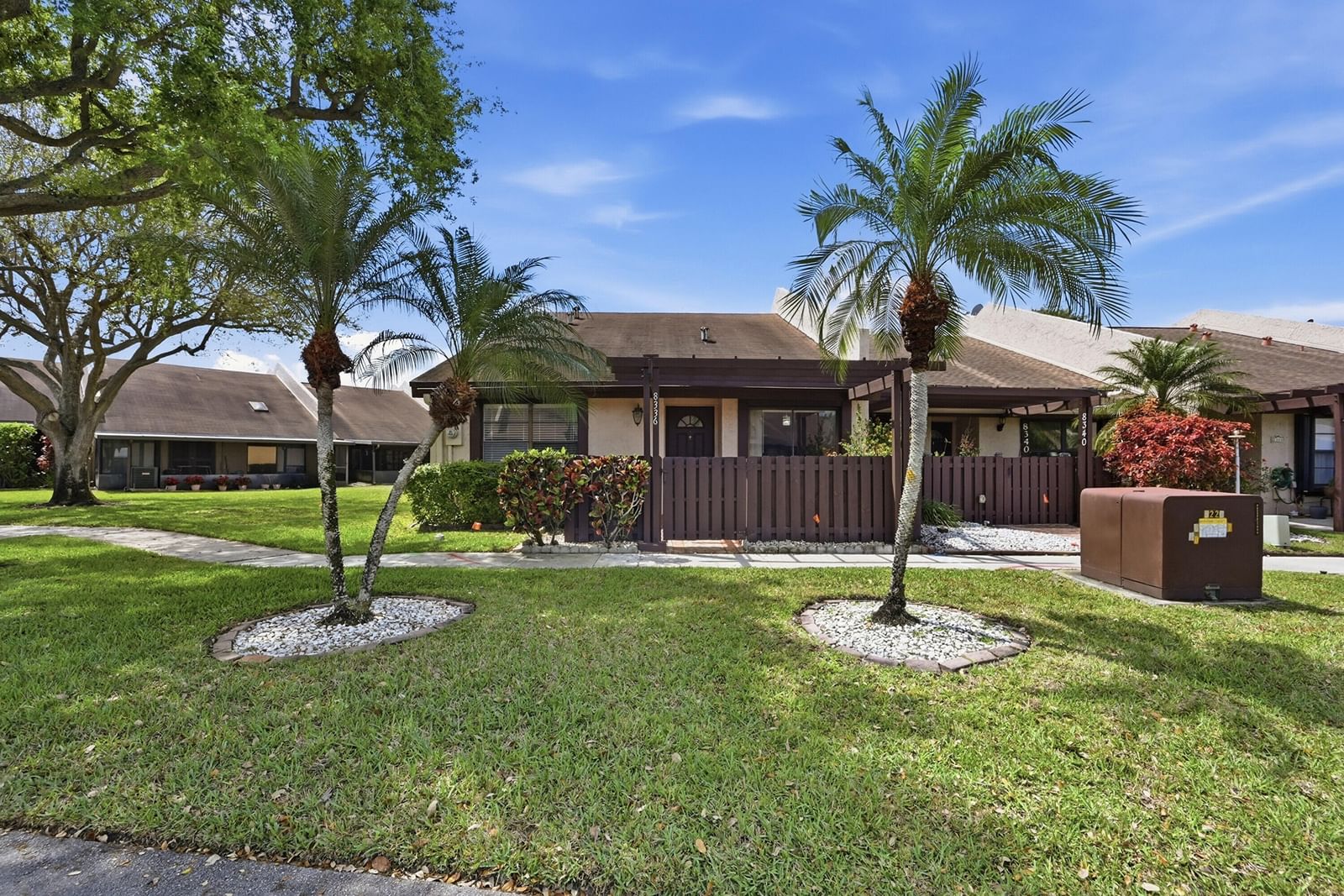 8336 NW 37th Place, Sunrise, FL 33351 photo 2
