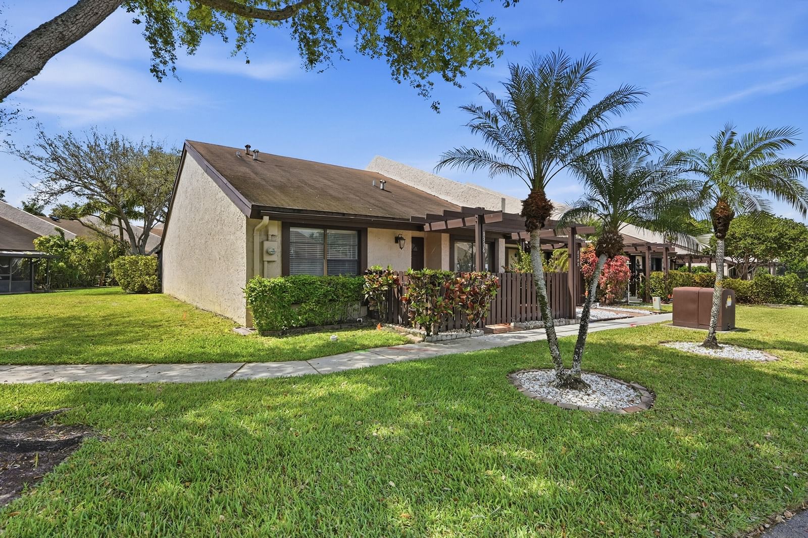 8336 NW 37th Place, Sunrise, FL 33351 photo 3