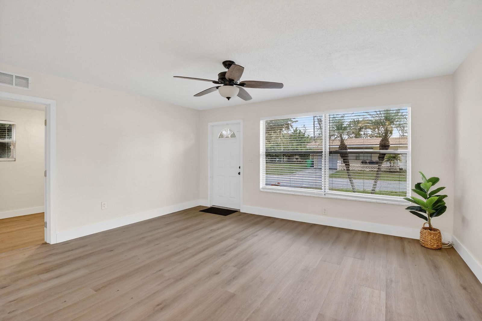 6828 NW 30th Street, Sunrise, FL 33313 photo 5