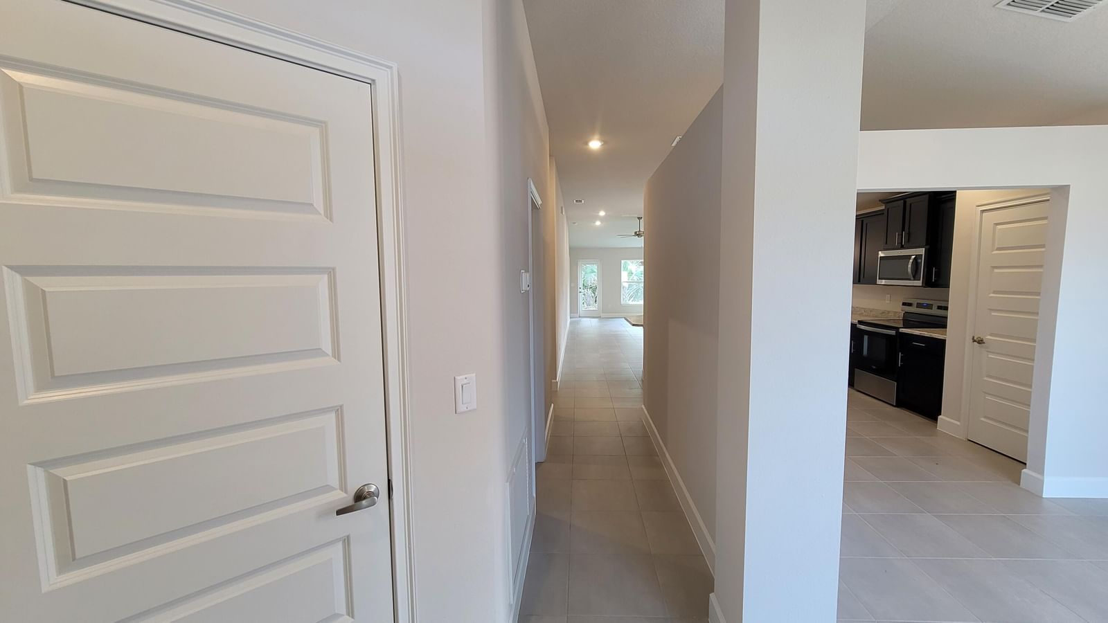 8839 Waterstone Boulevard, Fort Pierce, FL 34951 photo 2