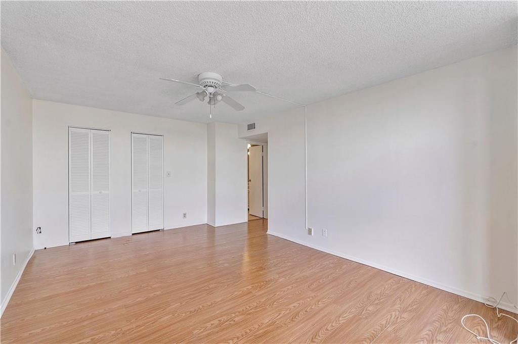 1000 Parkview Drive #507, Hallandale Beach, FL 33009 photo 3