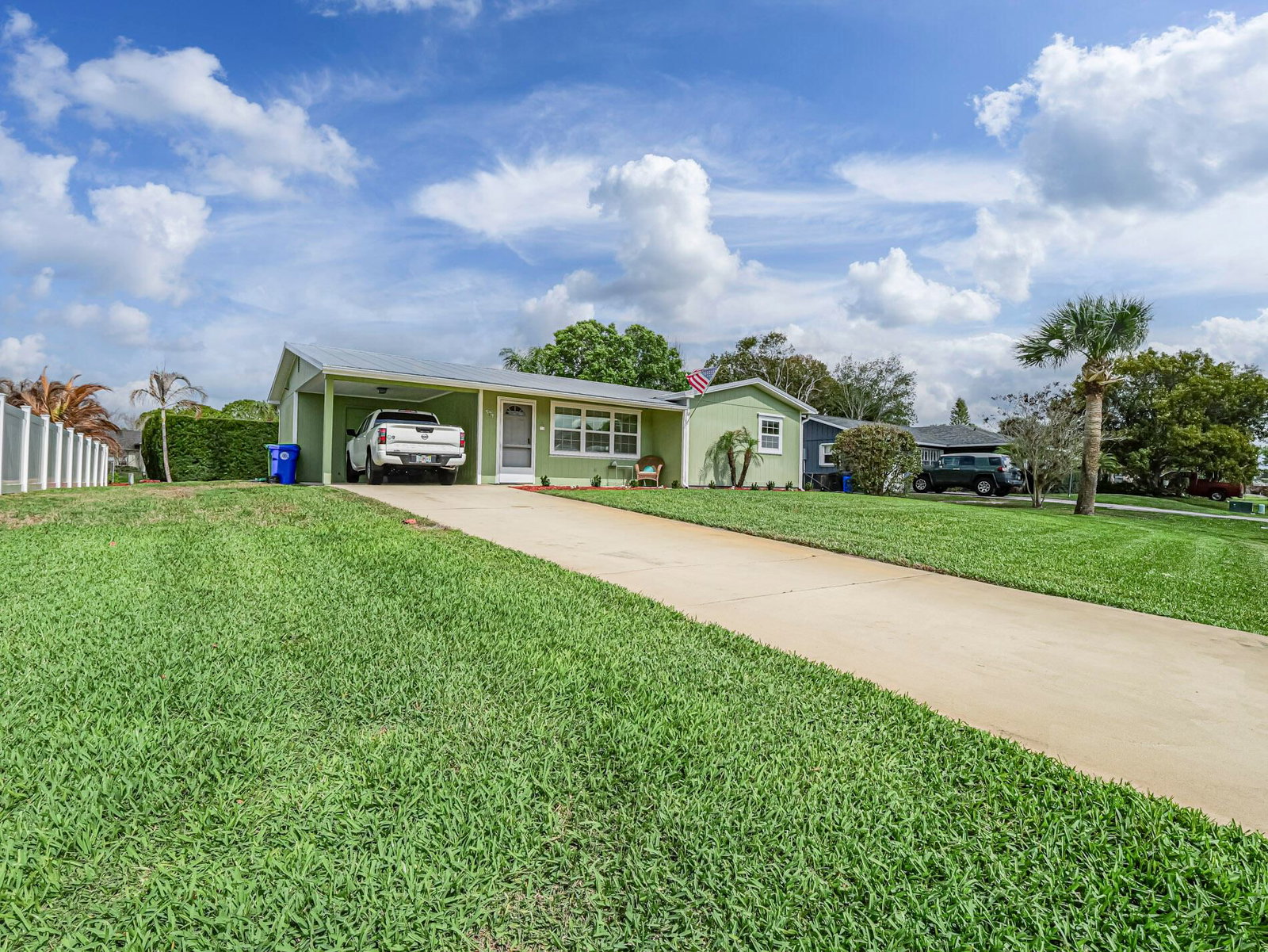 573 Autumn Terrace, Sebastian, FL 32958 photo 3