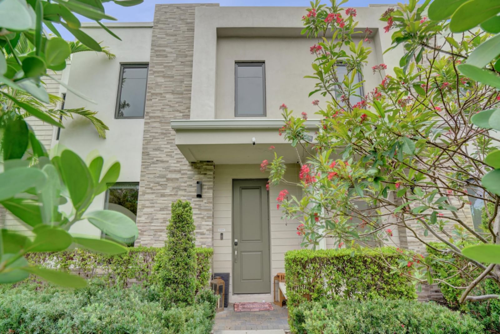 435 NW 17th Street, Fort Lauderdale, FL 33311 photo 2