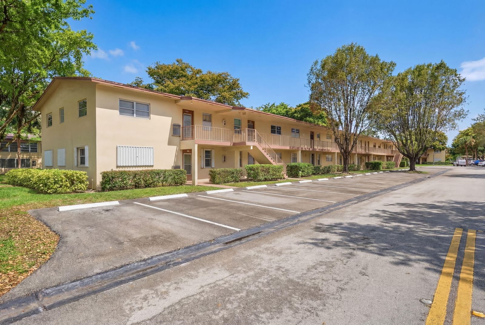 7680 NW 1st Street #201, Margate, FL 33063 photo 2
