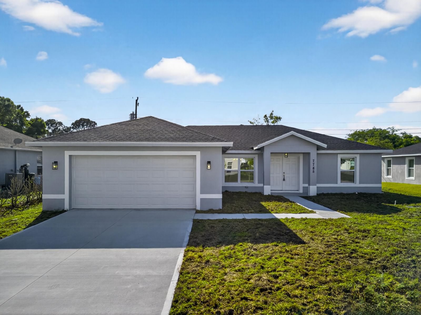 7785 105th Avenue, Vero Beach, FL 32967 photo 2
