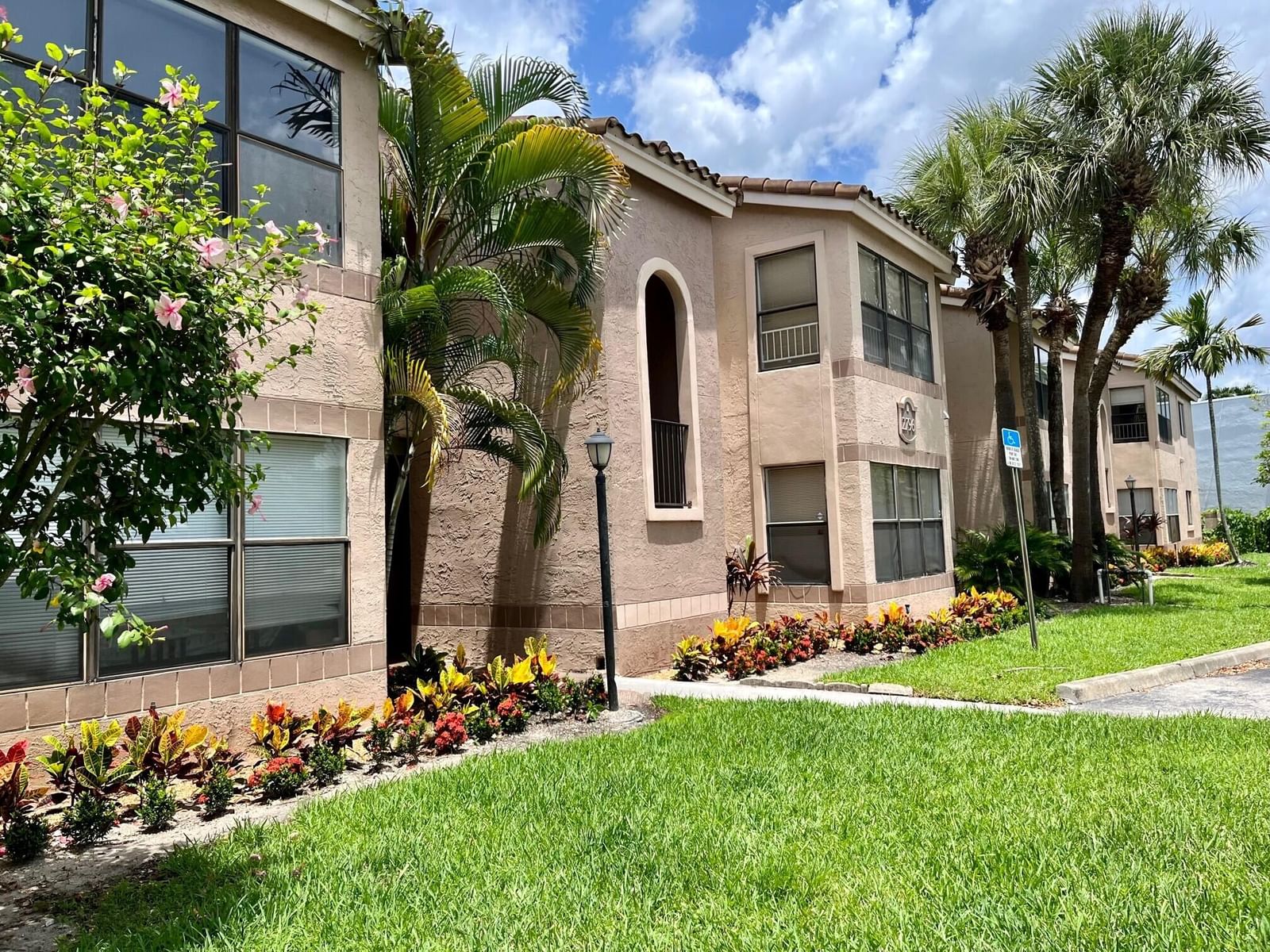 2796 S University Drive #2207, Davie, FL 33328 photo 2