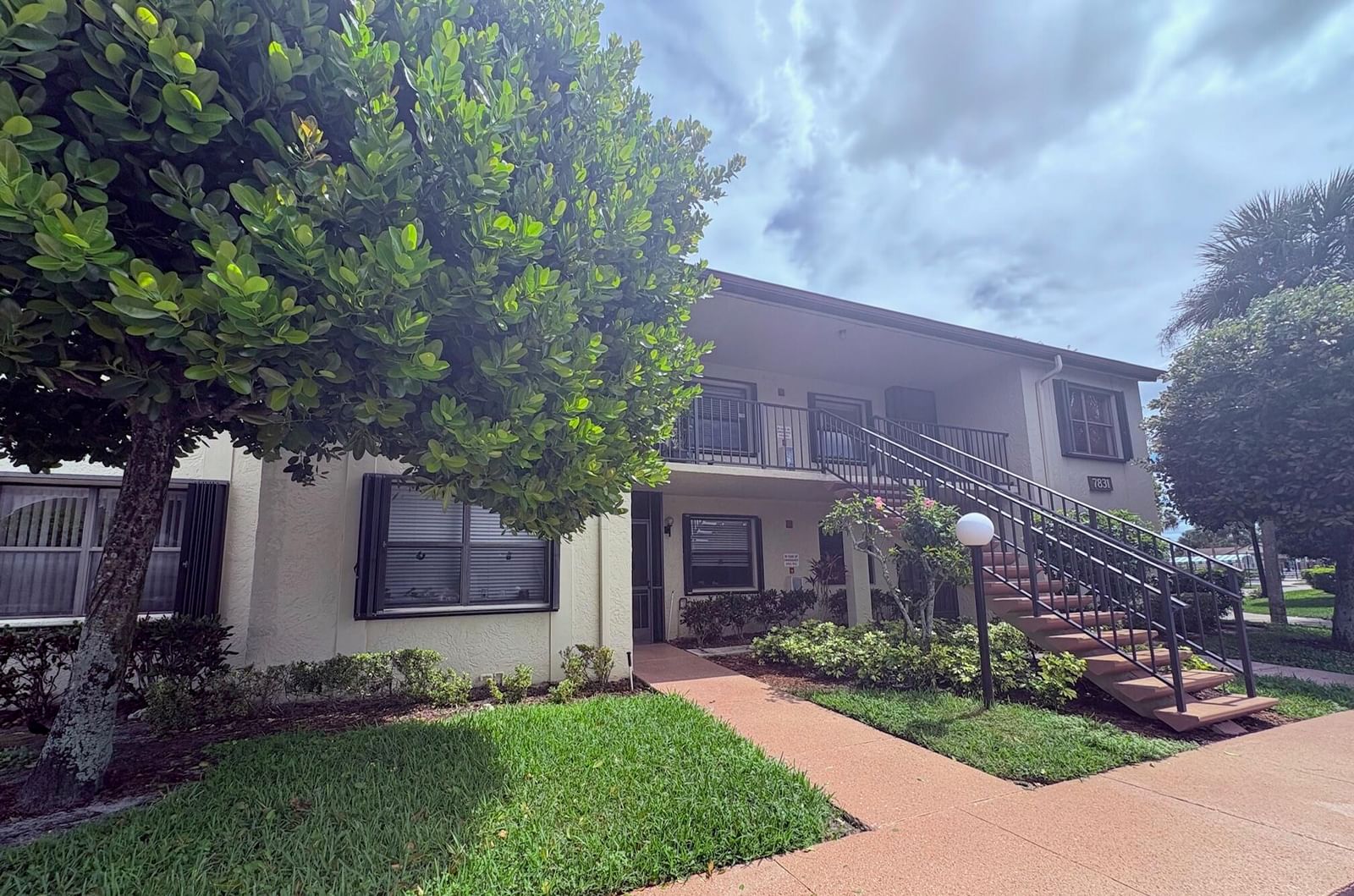 7831 Willow Spring Drive #526, Lake Worth, FL 33467 photo 2