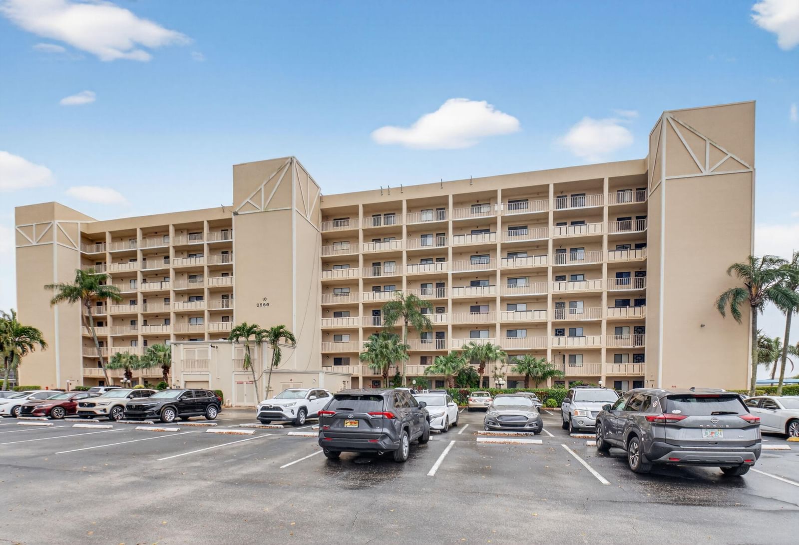 6866 Huntington Lane #607, Delray Beach, FL 33446