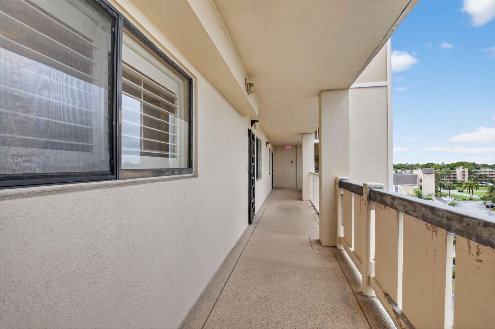 6866 Huntington Lane #607, Delray Beach, FL 33446 photo 2