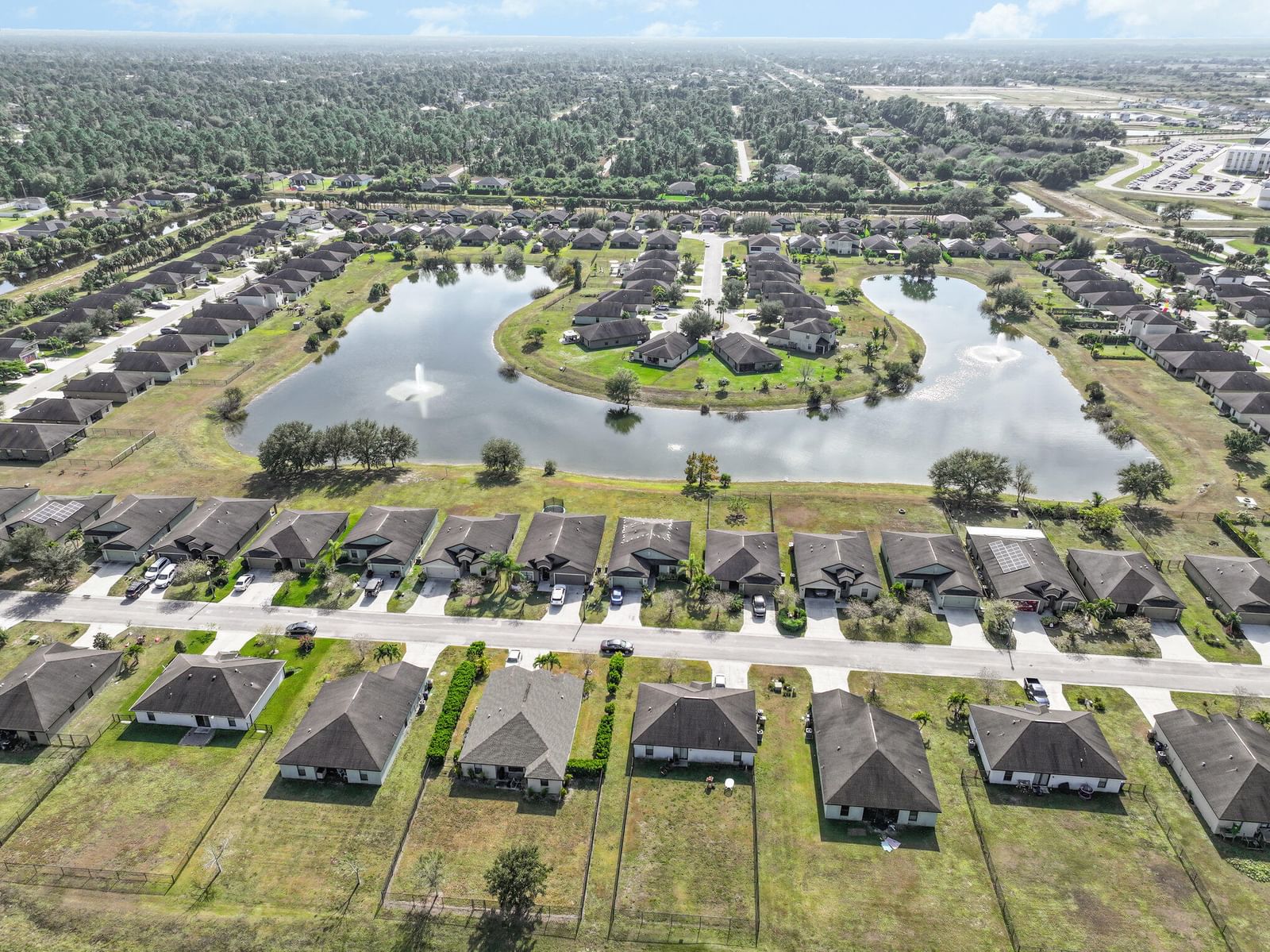 746 Center Lake Street, Lehigh Acres, FL 33974 photo 2
