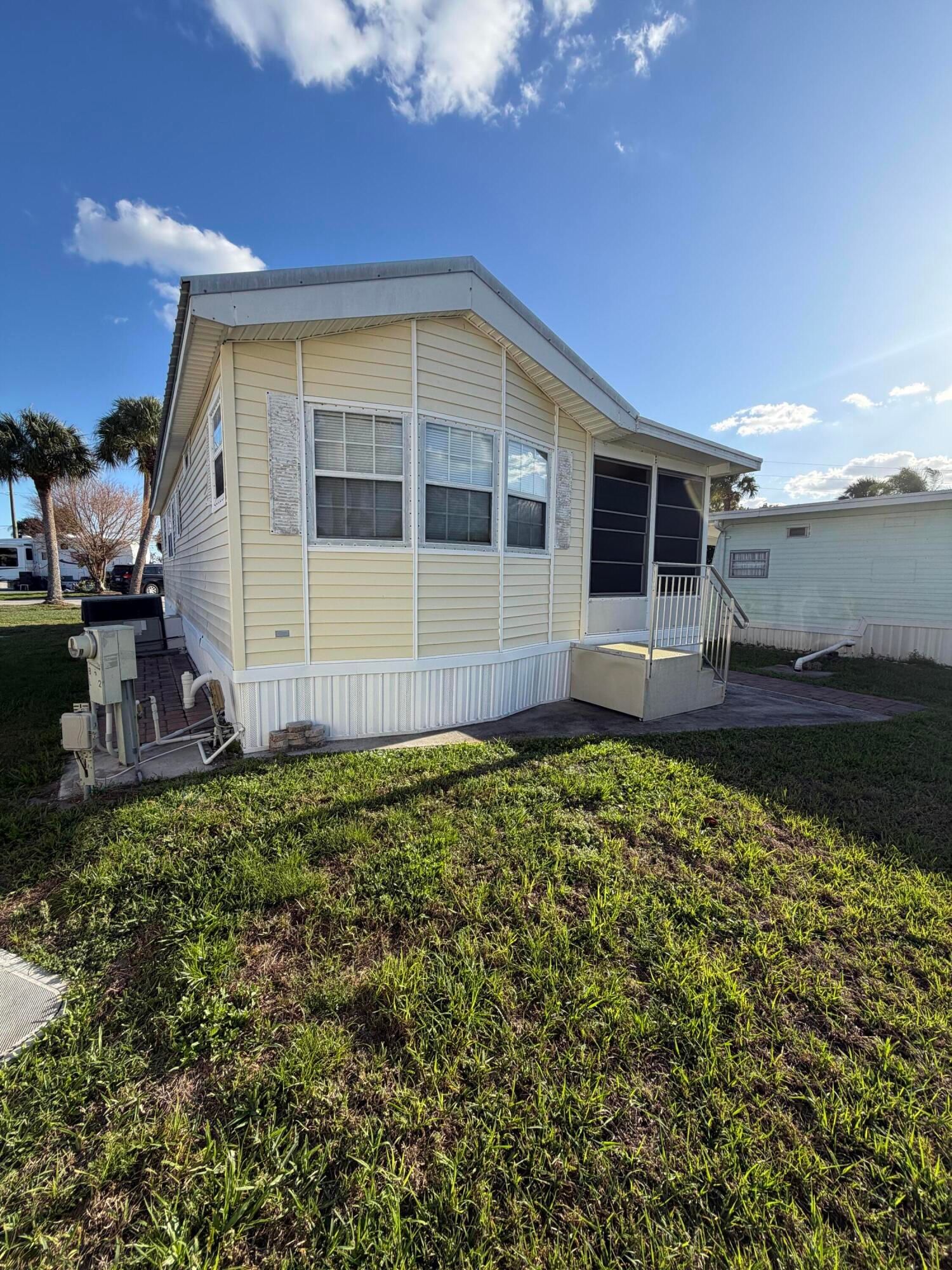 6673 SE 56th Lane, Okeechobee, FL 34974 photo 2