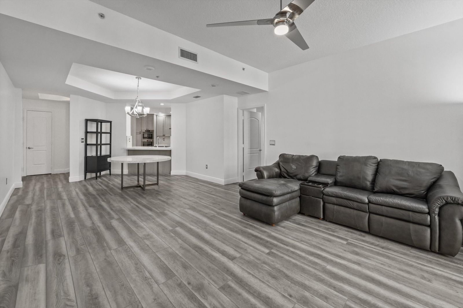 801 S Olive Avenue #615, West Palm Beach, FL 33401 photo 2