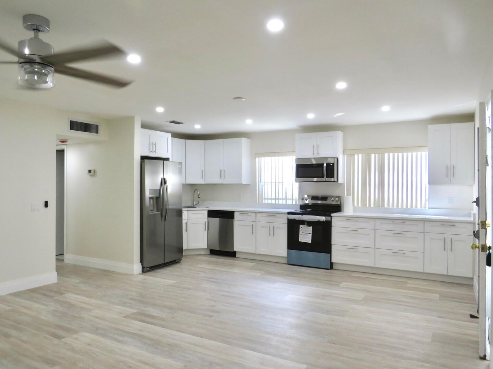 557 Burgundy L St, Delray Beach, FL 33484 photo 5