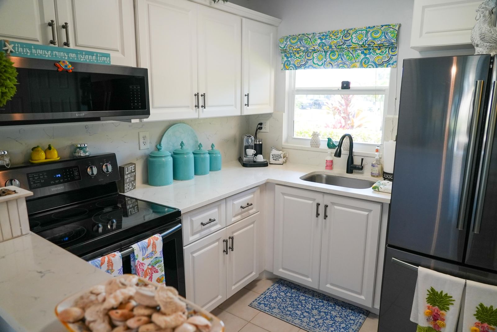 8901 Sunrise Lakes Boulevard #105, Sunrise, FL 33322 photo 2