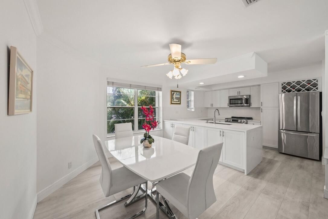 664 Forsyth Street #6, Boca Raton, FL 33487 photo 4