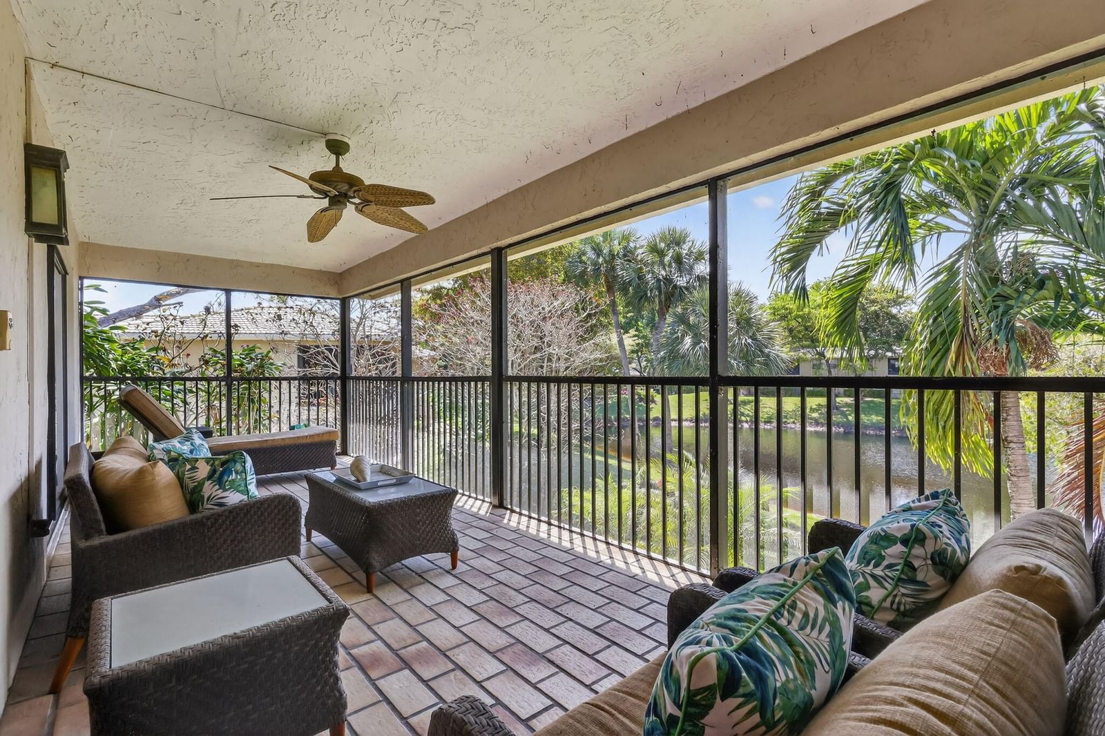 41 Stratford Lane W #B, Boynton Beach, FL 33436 photo 2