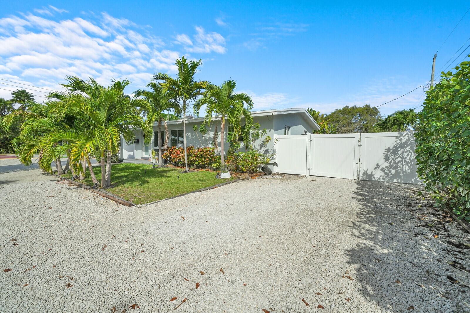 2824 NW 6th Avenue, Wilton Manors, FL 33311 photo 2