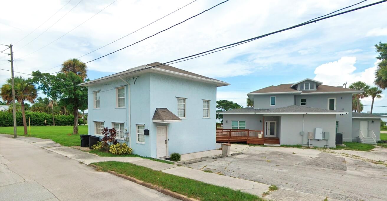 515 S Indian River Drive, Fort Pierce, FL 34950 photo 2