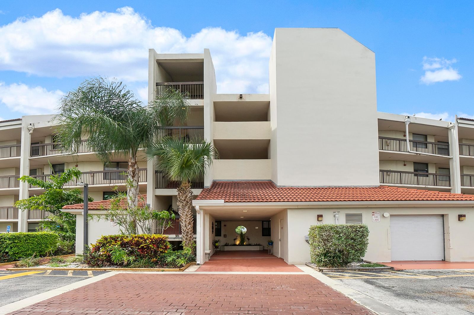116 Lake Emerald Drive #403, Oakland Park, FL 33309 photo 2