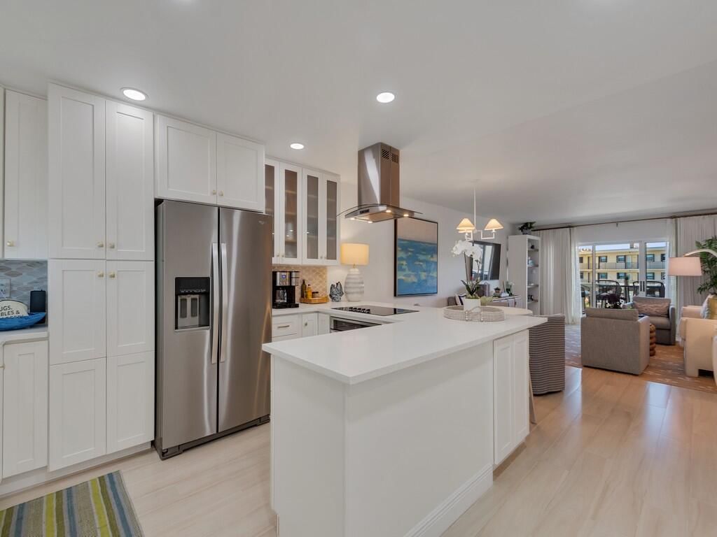 4049 Ocean Drive #402, Vero Beach, FL 32963 photo 2