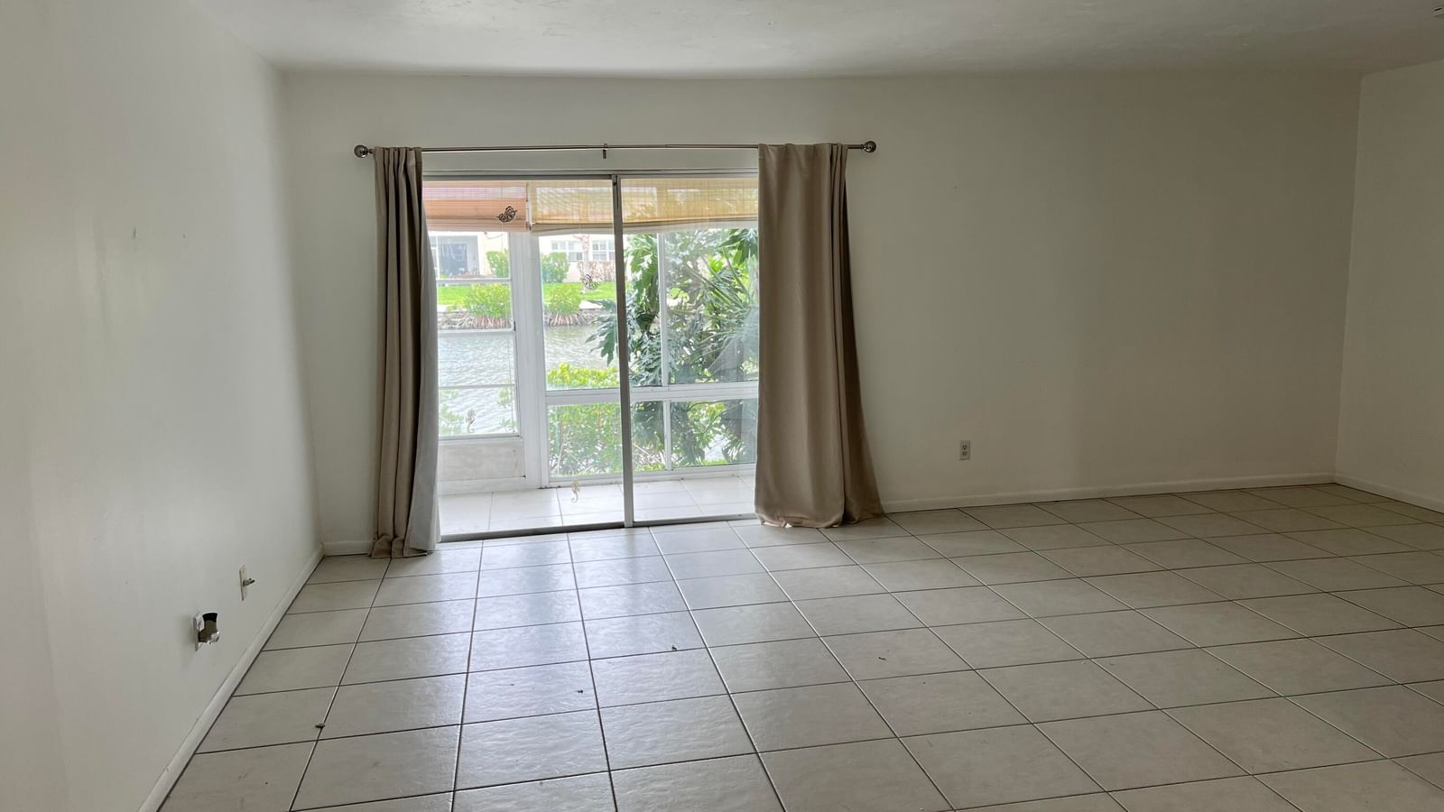 1860 Robalo Drive #104, Vero Beach, FL 32960 photo 4