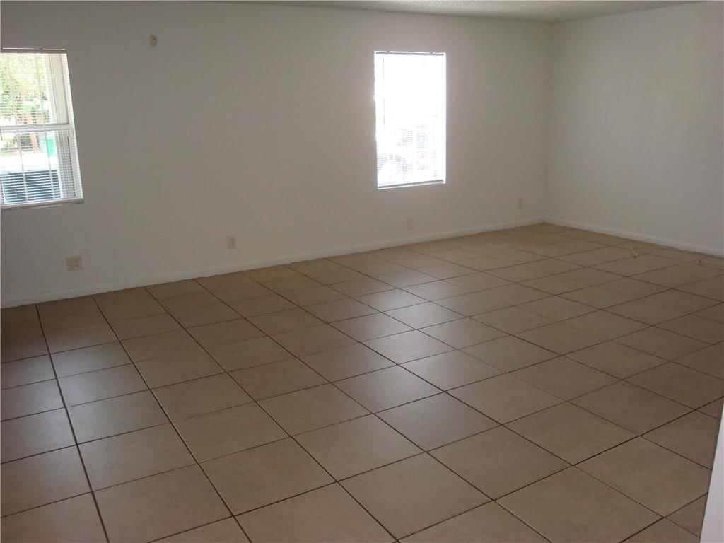 1633 W 28th Street #B, Riviera Beach, FL 33404 photo 2
