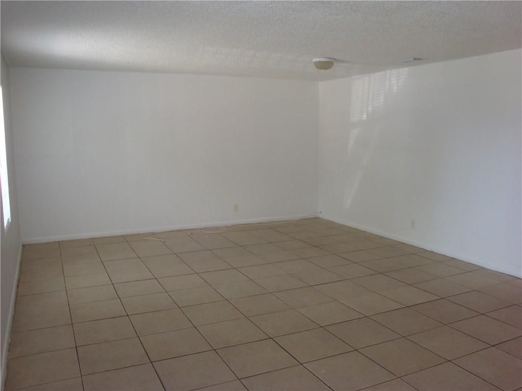 1633 W 28th Street #B, Riviera Beach, FL 33404 photo 3
