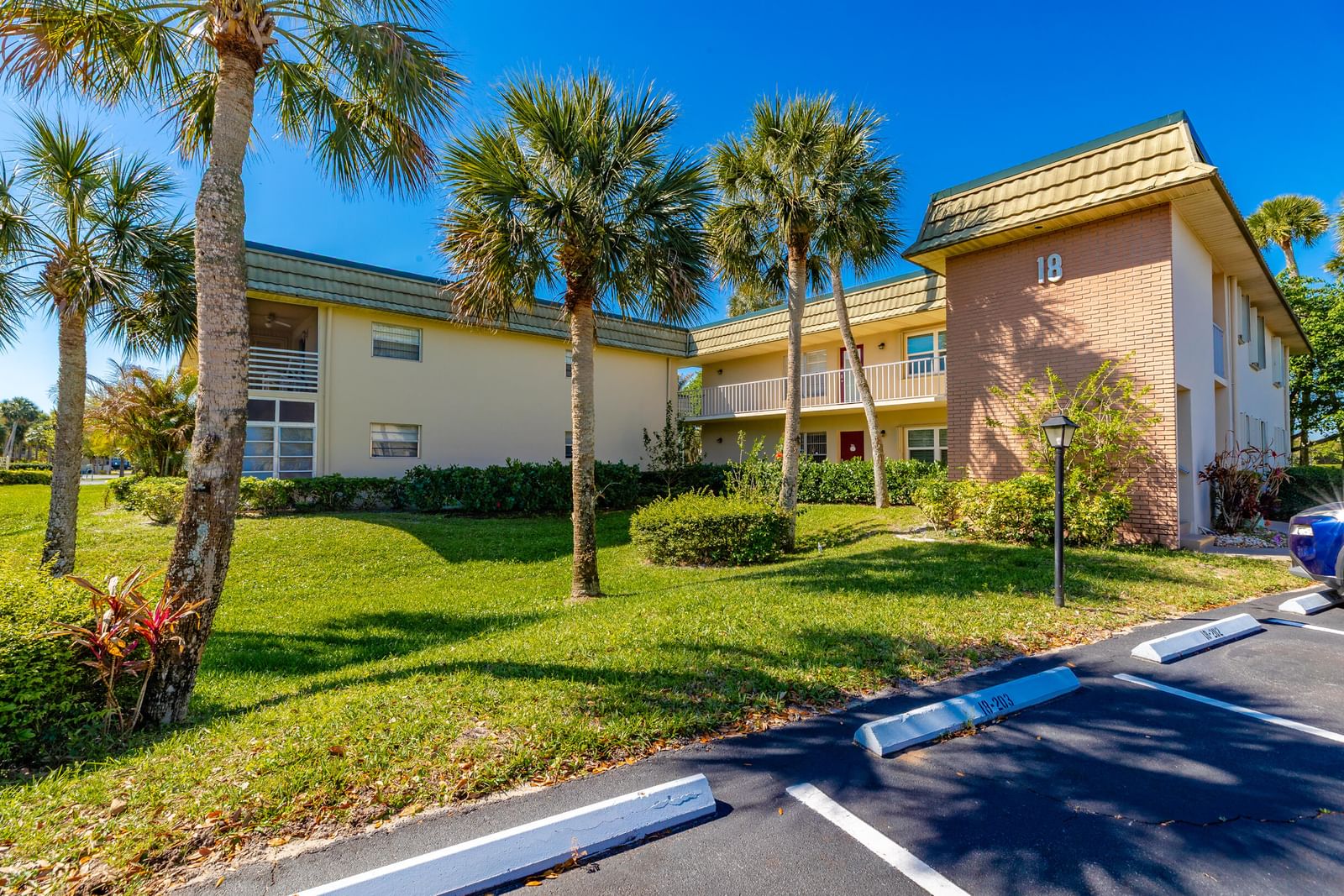 18 Vista Gardens Trail #205, Vero Beach, FL 32962 photo 2
