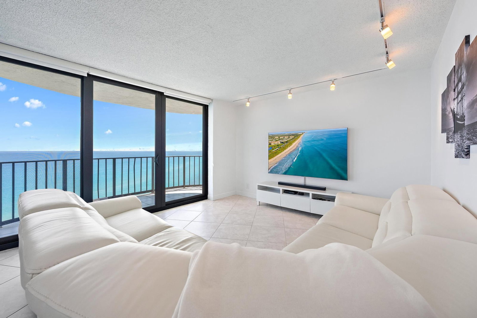 5420 N Ocean Drive #Ph2, Riviera Beach, FL 33404 photo 4
