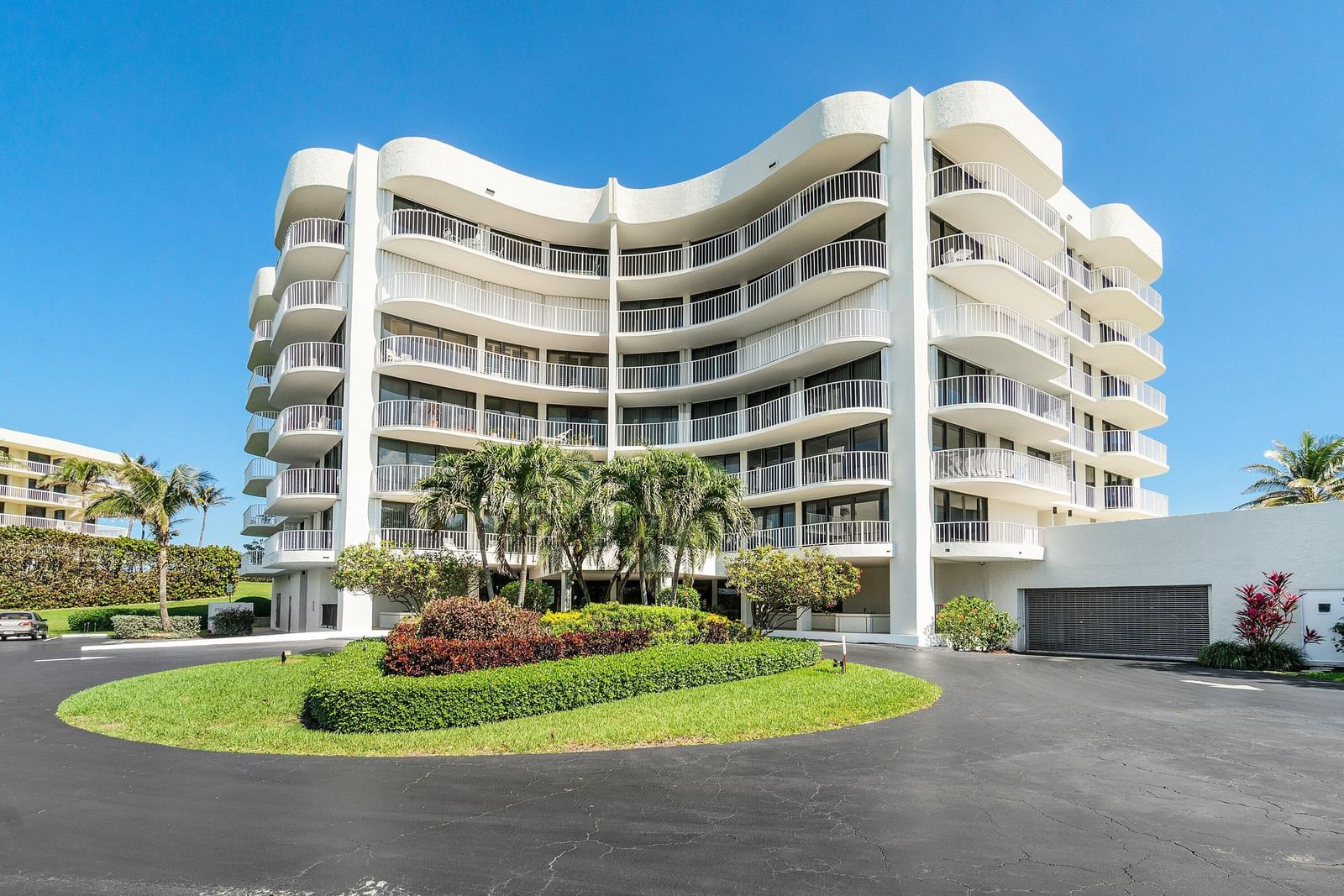 3360 S Ocean Boulevard, Palm Beach, FL 33480 photo 2