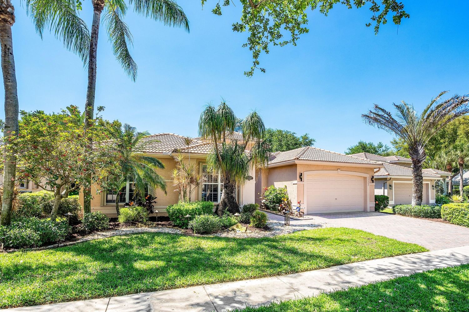 13587 Barcelona Lake Circle, Delray Beach, FL 33446 photo 4