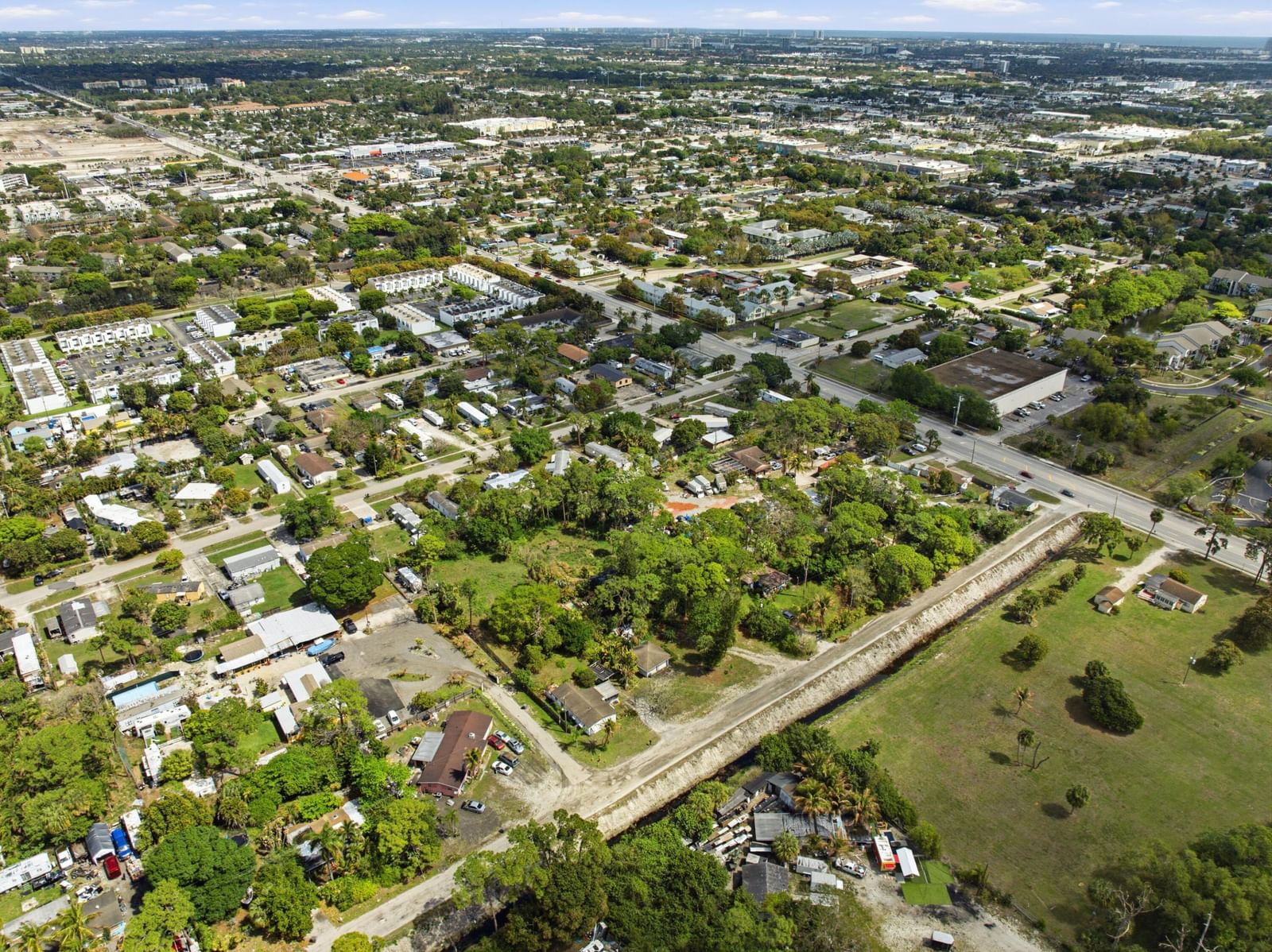 5133 Pine Grove Drive N, West Palm Beach, FL 33417 photo 4